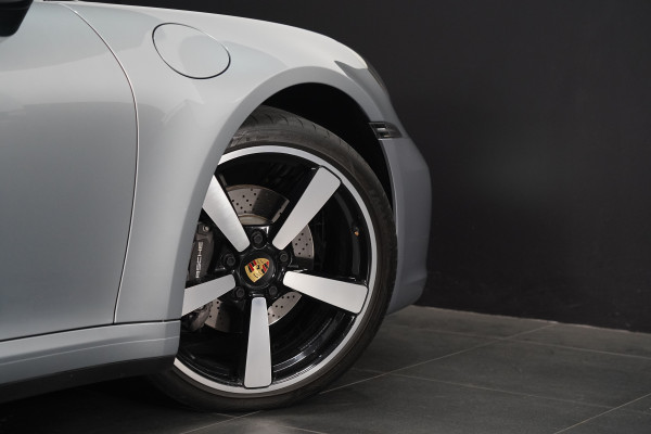 2020 Porsche 911 Carrera Coupe Image 22