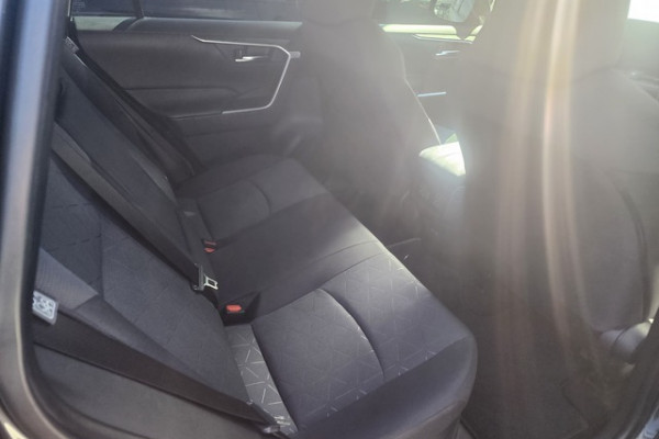 2021 Toyota RAV4 74257102A GXL SUV Image 6
