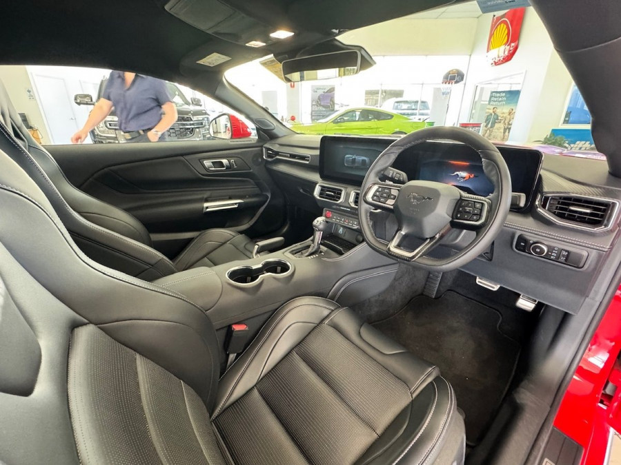 2025 Ford Mustang FO GT Hatch Image 8