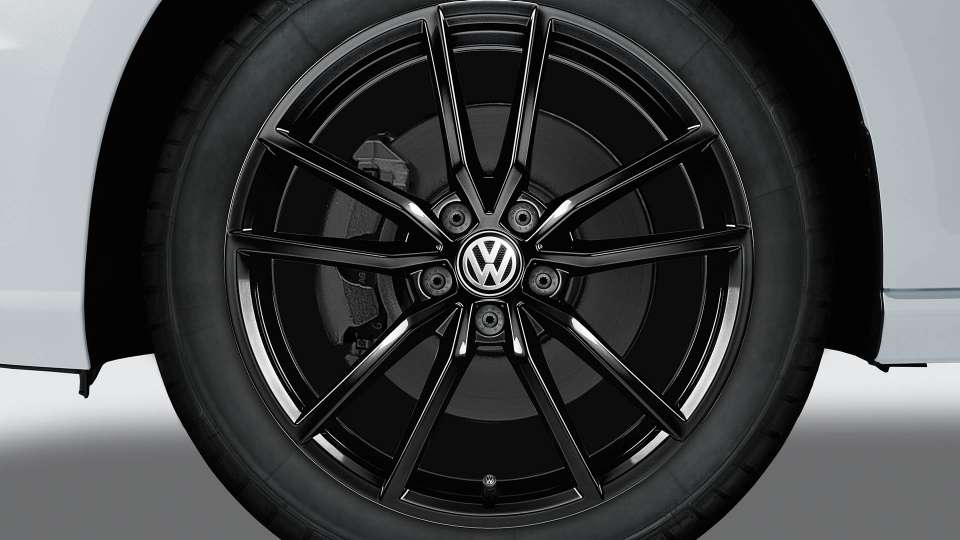 Black Pretoria alloy wheel