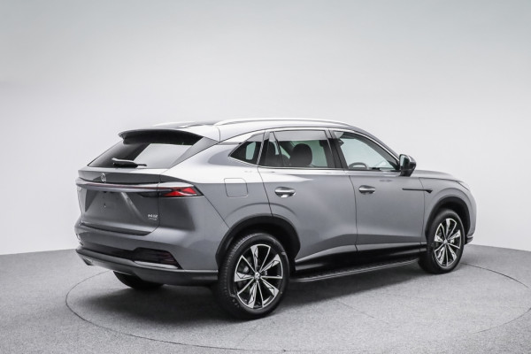 2026 MG HS Super Hybrid Essence SUV Image 6