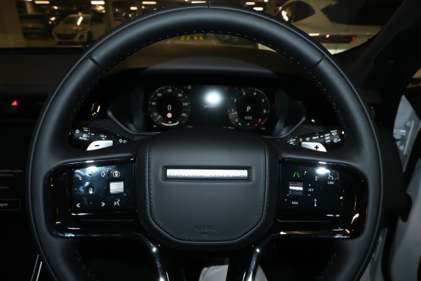 2026 MY25 Land Rover Range Rover Velar L560 P250 Dynamic SE SUV image 12