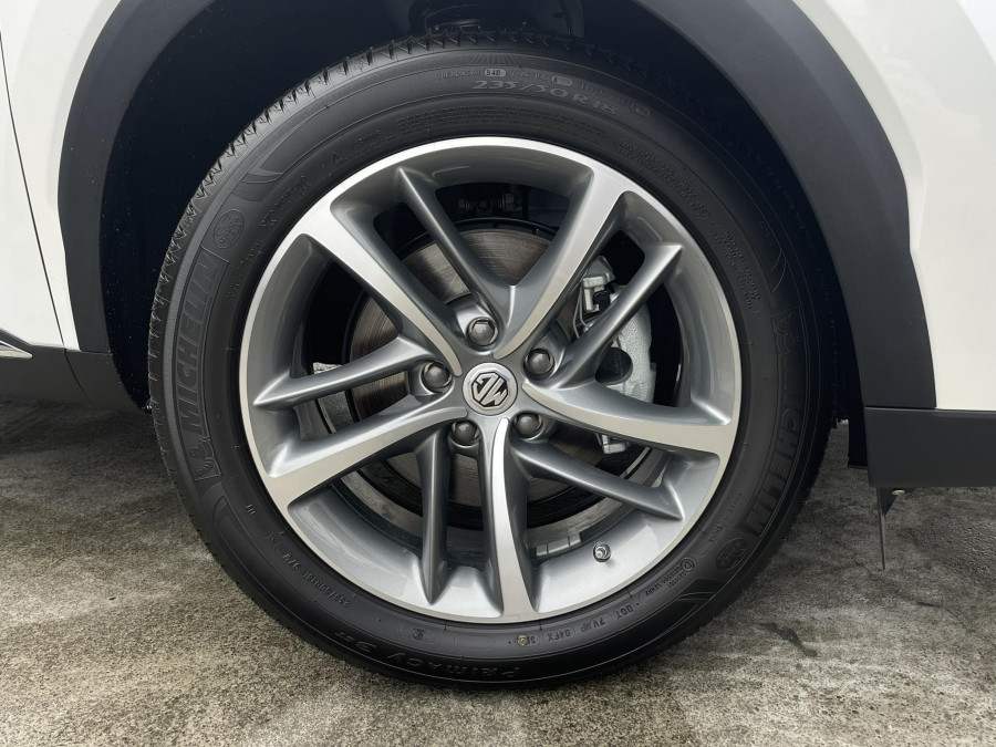 2025 MG HS Plug-in Hybrid Essence SUV Image 7