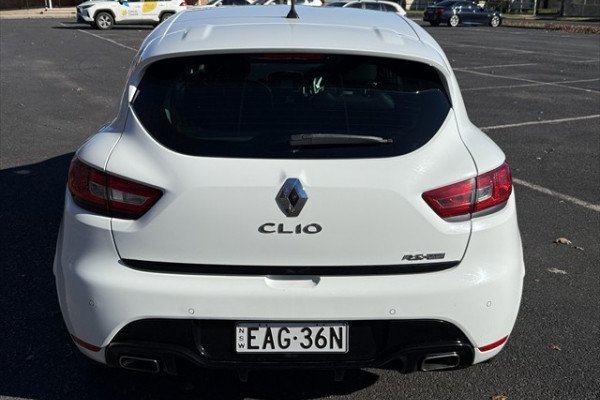 2016 Renault Clio R.S. IV B98 R.S. 200 Sport Hatch Image 4