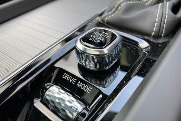 2019 Volvo XC60 UZ D5 R-Design Suv Image 5