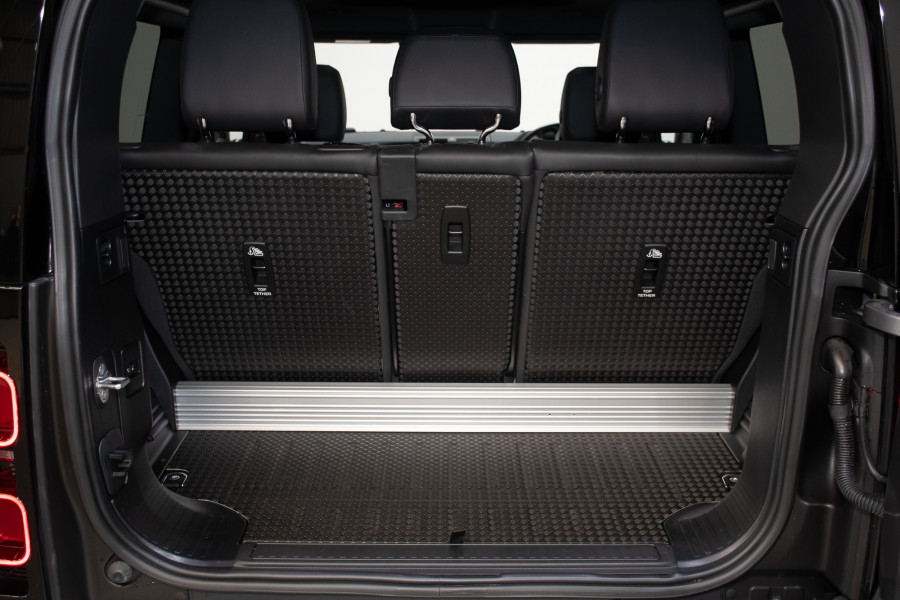 2023 Land Rover Defender L663 90 D250 S SUV