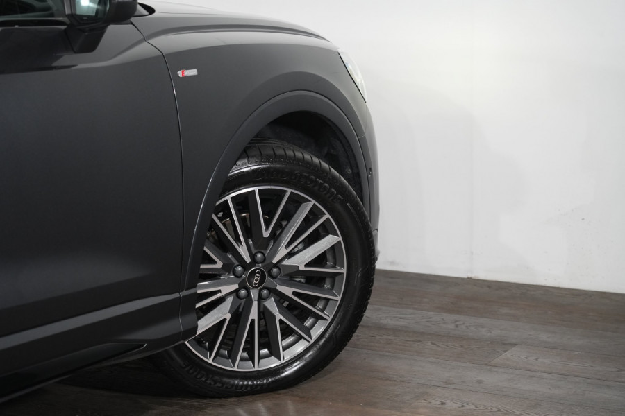 2025 Audi Q3 F3 35 TFSI S line Edition SUV Image 10