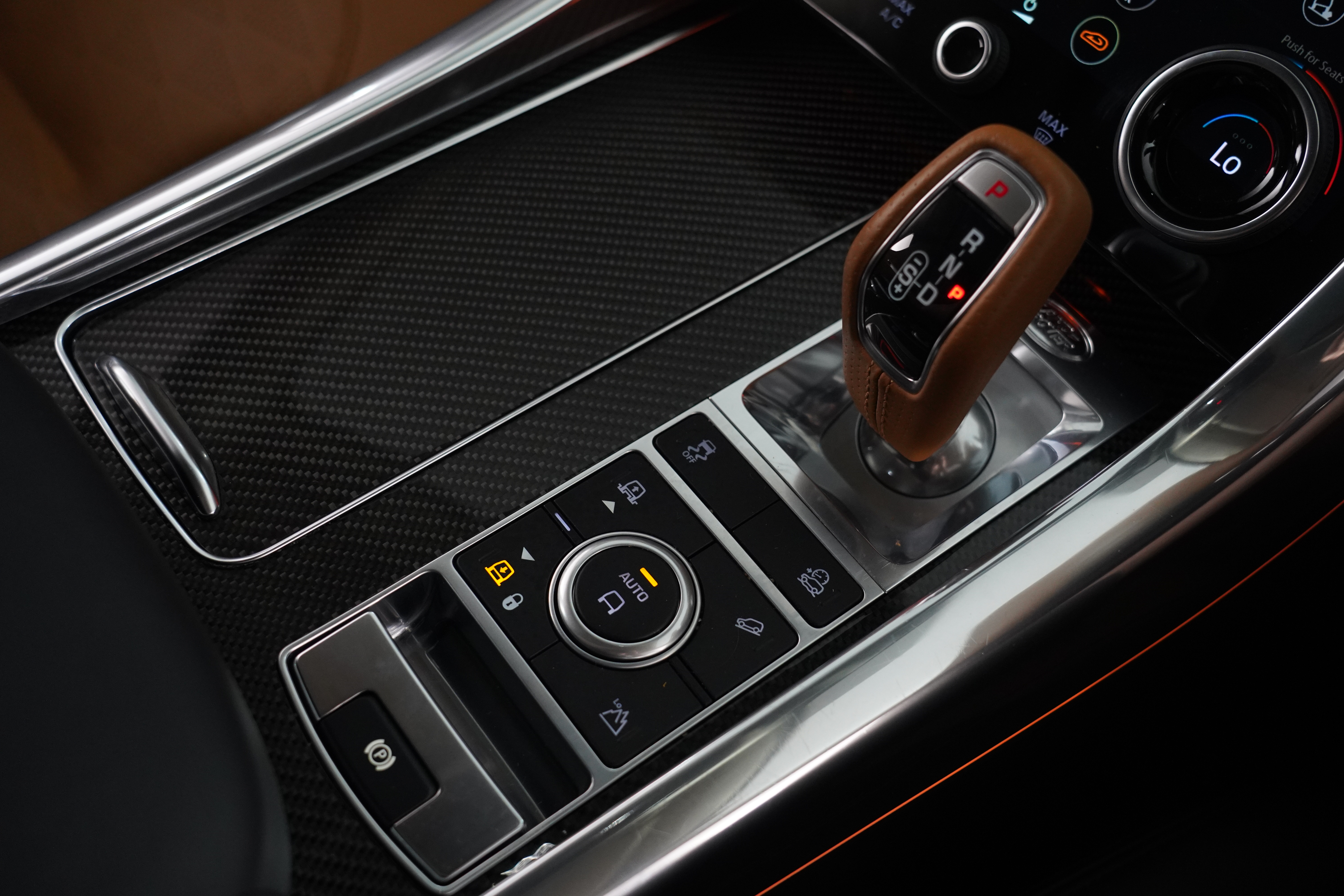 2022 Land Rover Range Rover Sport P575 SVR Carbon Edition SUV Image 40