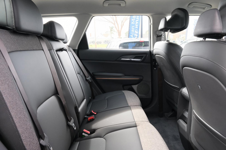 2026 Kia EV5 OVc Air Long Range SUV Image 13