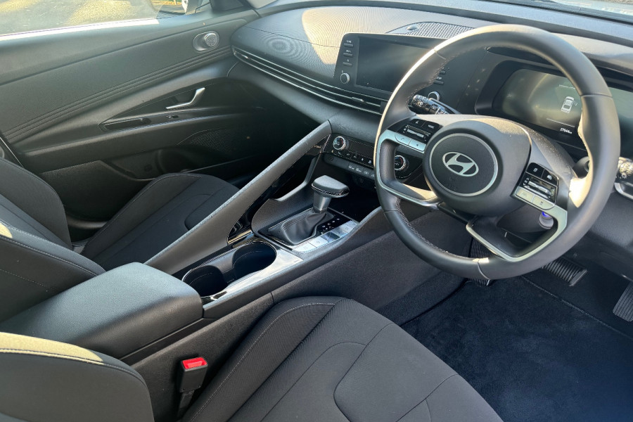 2024 Hyundai i30 CN7.V2 Hybrid Sedan Image 11