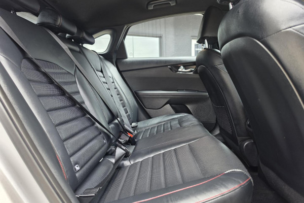 2020 Kia Cerato BD GT Hatch Image 16