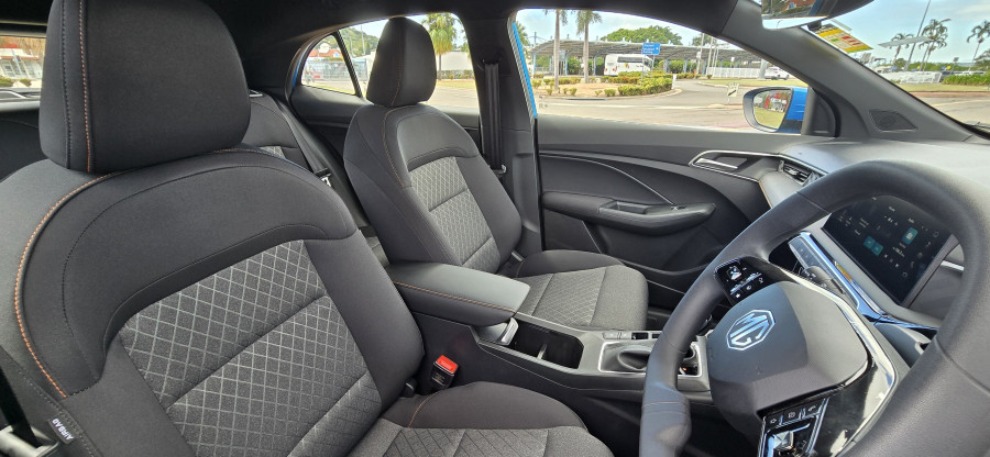 2026 MY25.5 MG MG3 ZP22 Vibe Hatch Image 14