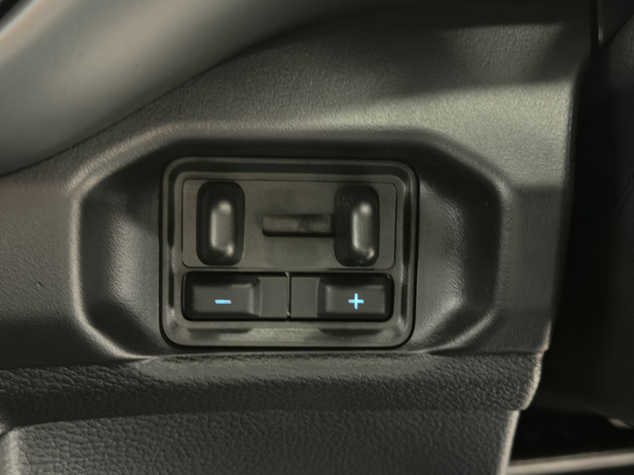 2026 MY26.5 Ford Ranger Super Duty  XLT Cab Chassis Image 29