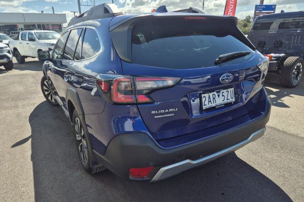 2024 Subaru Outback 6GEN AWD Touring SUV Image 8