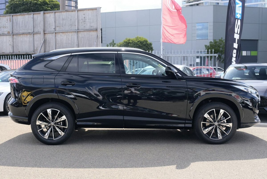 2025 MG HS AS33 Essence SUV Image 16