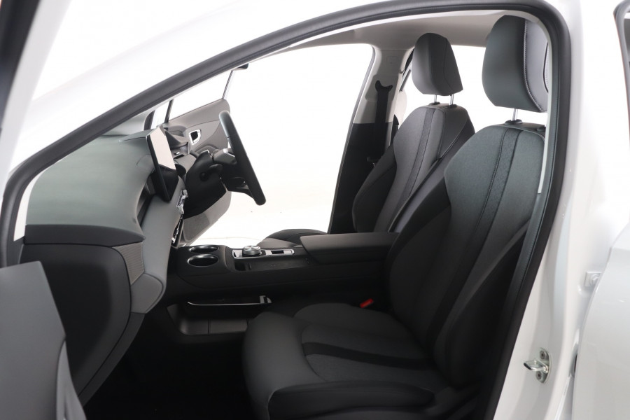 2026 MG MG4 MCE 64KW MCE Hatch Image 13