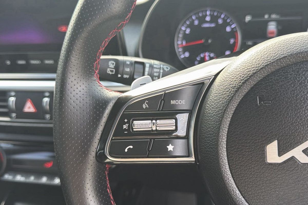 2022 Kia Cerato BD GT Hatch Image 12