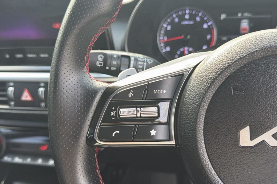 2022 Kia Cerato BD GT Hatch Image 12