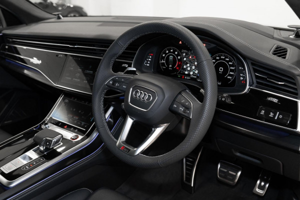 2025 Audi RS Q8 F1 SUV image 6
