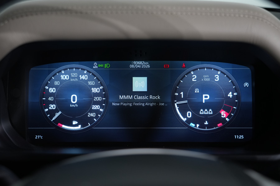 2021 Land Rover Defender L663 110 D300 SE SUV Image 15