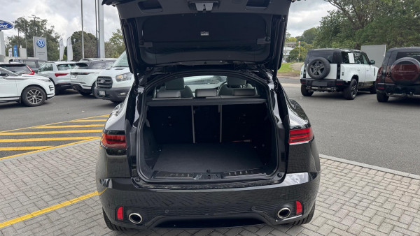 2024 MY24.75 Jaguar E-PACE X540 R-Dynamic SE SUV image 11