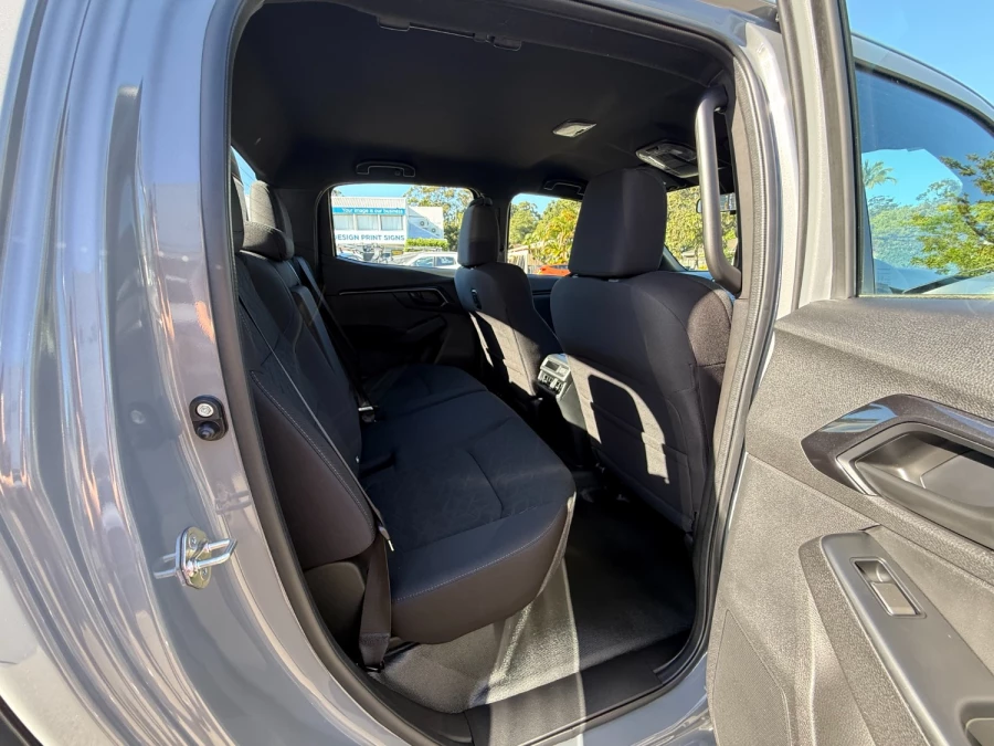 2025 MY25.5 Isuzu D-MAX RG X-RIDER Ute Image 12