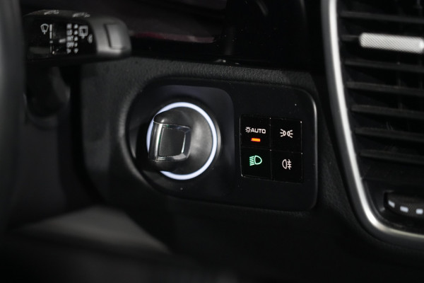 2019 Porsche Cayenne E-Hybrid SUV image 21