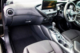 2024 Nissan JUKE F16 ST SUV image 7