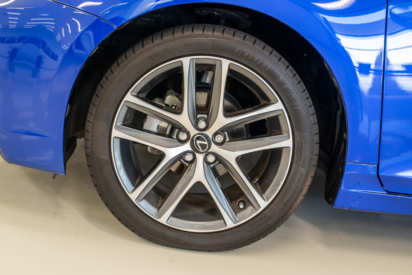 2016 Lexus Ct Hatch Image 11
