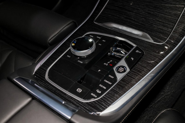 2026 BMW X5 G05 LCI xDrive30d M Sport SUV image 21