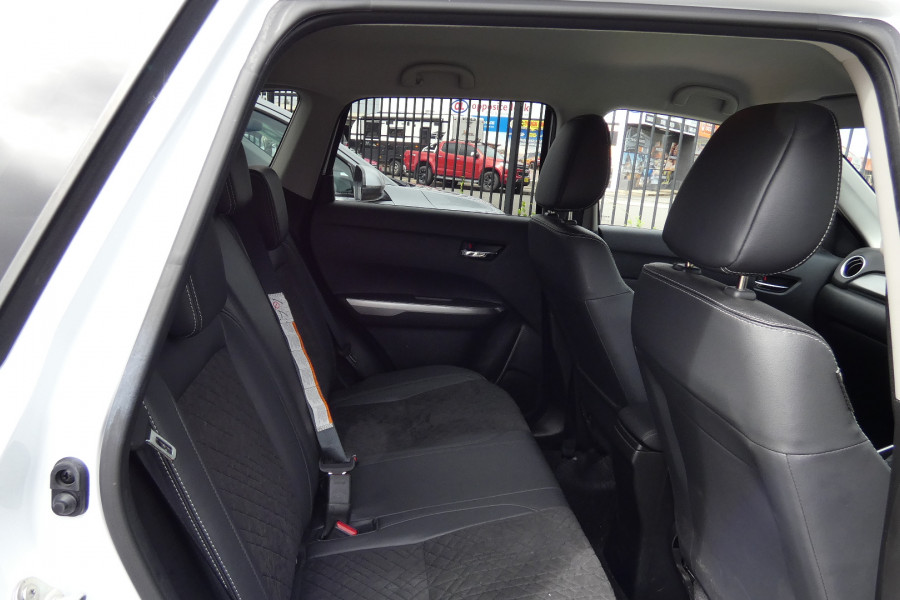 2022 Suzuki Vitara SERIES II TURBO SUV Image 10