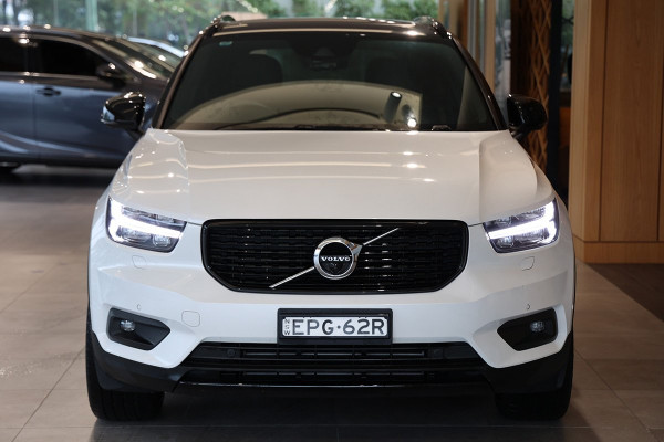 2021 Volvo XC40 XZ T5 R-Design SUV Image 3