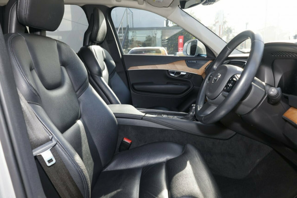 2020 Volvo XC90 L Series T6 Inscription SUV Image 8