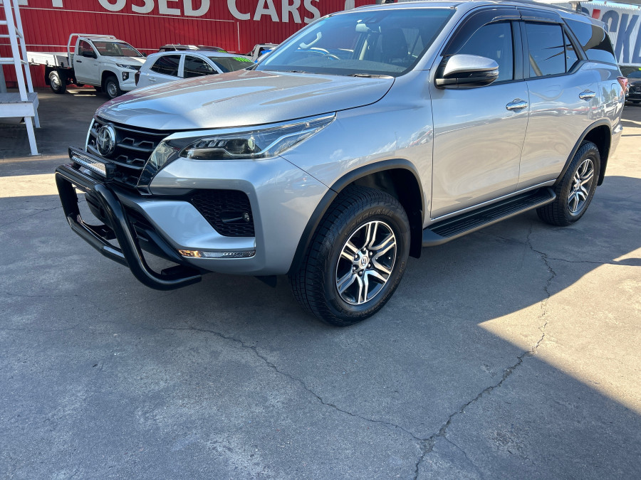 2023 Toyota Fortuner GUN156R GXL SUV Image 3