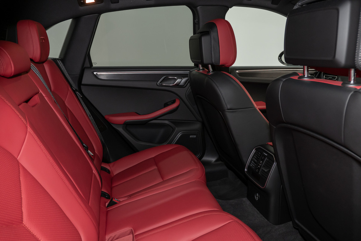2021 Porsche Macan Gts SUV Image 3