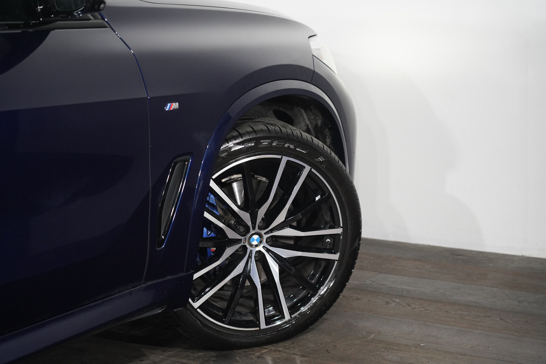 2022 BMW X5 Xdrive40i M Sport SUV Image 11