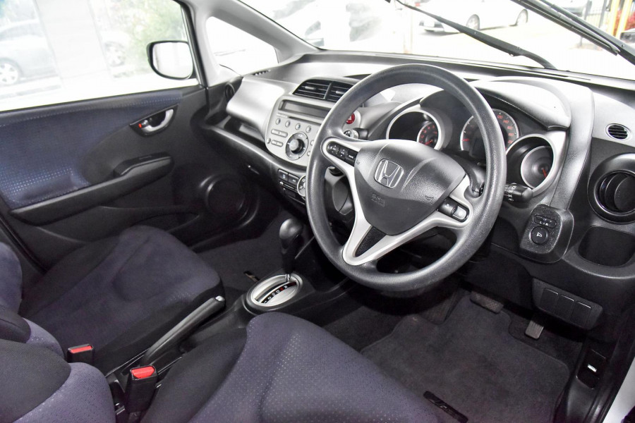 2008 MY9 Honda Jazz GE VTi Hatch Image 8