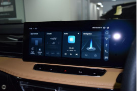 2025 MG HS AS33 Essence SUV