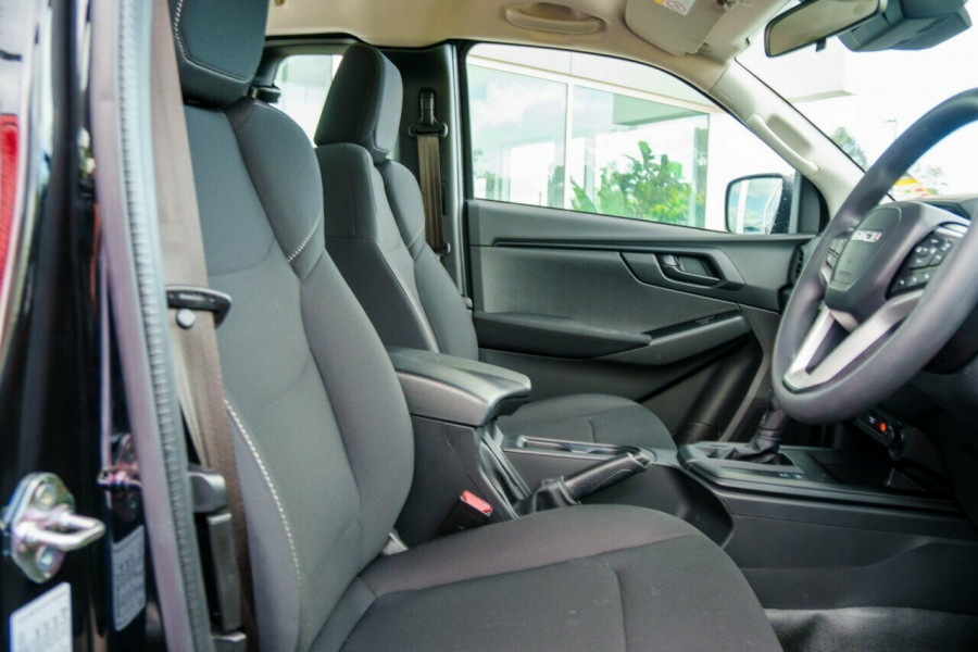 2026 MY25.5 Isuzu D-MAX RG SX Cab Chassis Image 10