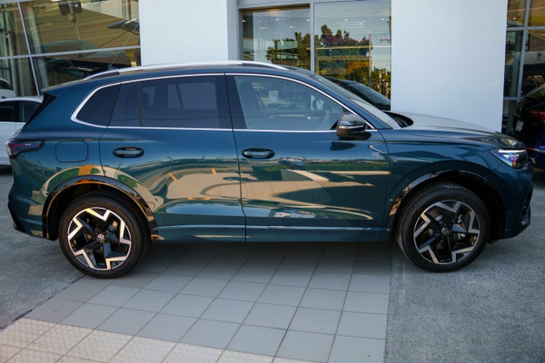 2026 Volkswagen Tiguan CT 150TSI R-Line SUV Image 4