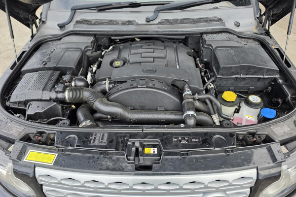 2013 Land Rover Discovery Sport Series 4 HSE SUV Image 29