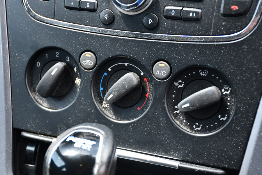 2014 Ford Mondeo MC LX Wagon Image 14