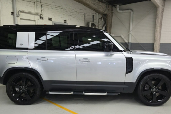 2020 Land Rover Defender L663 HSE SUV Image 4