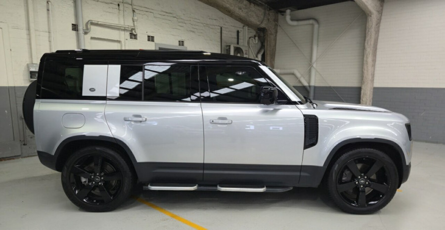 2020 Land Rover Defender L663 HSE SUV Image 4