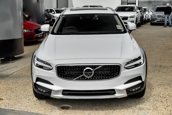 2019 MY20 Volvo V90 Cross Country D5 Wagon Image 2