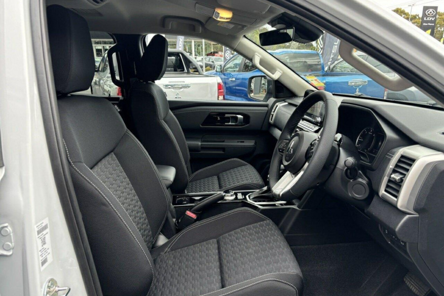 2024 MY24.5 Mitsubishi Triton MV GLS Ute Image 14