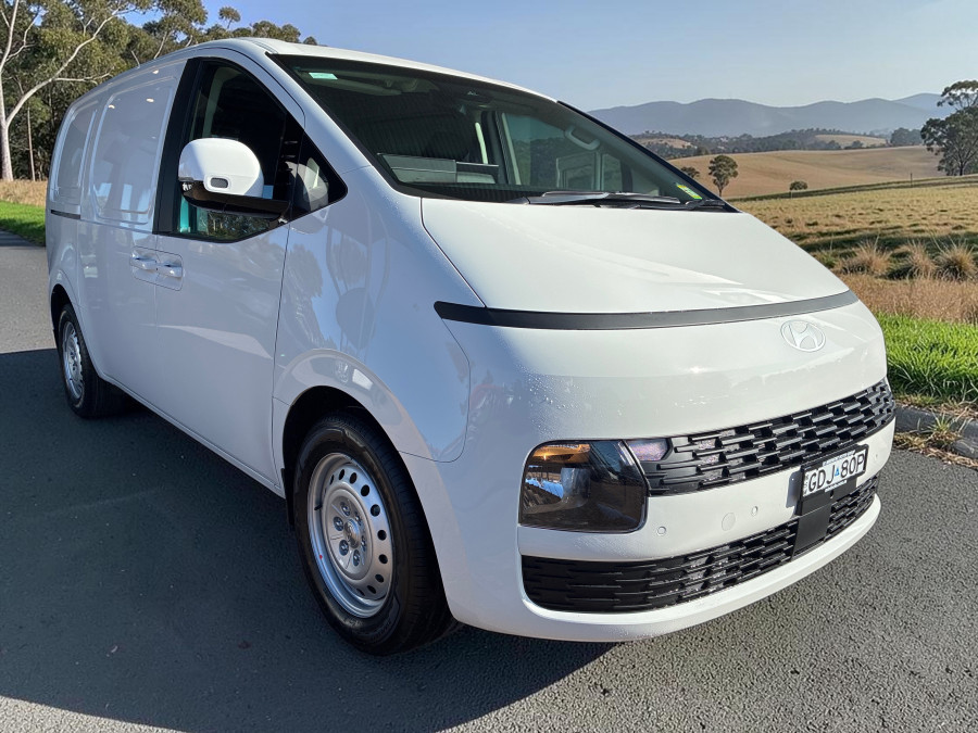 2026 MY27 Hyundai Staria Load US4.V4  Van Image 1