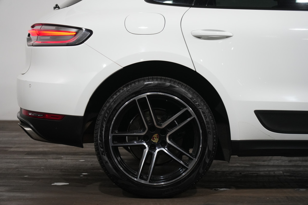 2021 Porsche Macan SUV