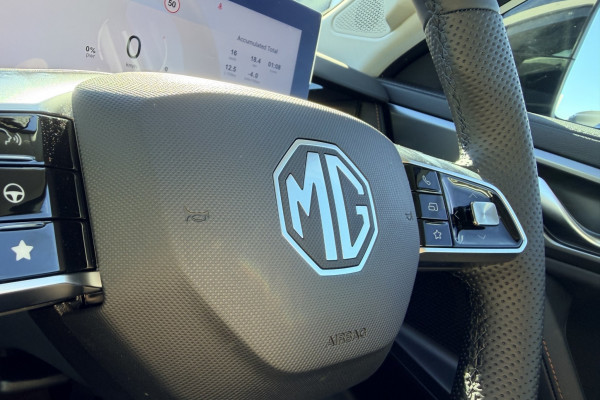 2026 MG HS Super Hybrid Essence SUV Image 12