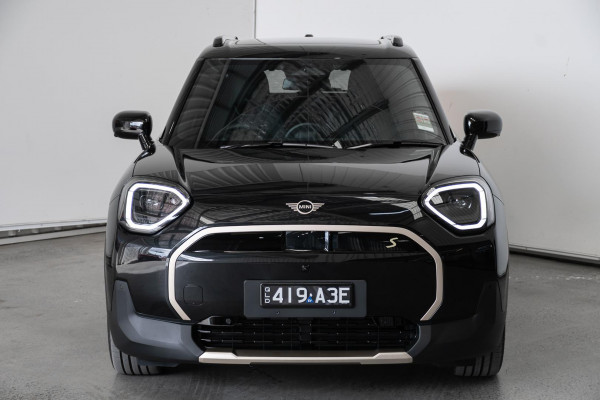 2026 MINI Aceman J05 SE Favoured Hatch image 4